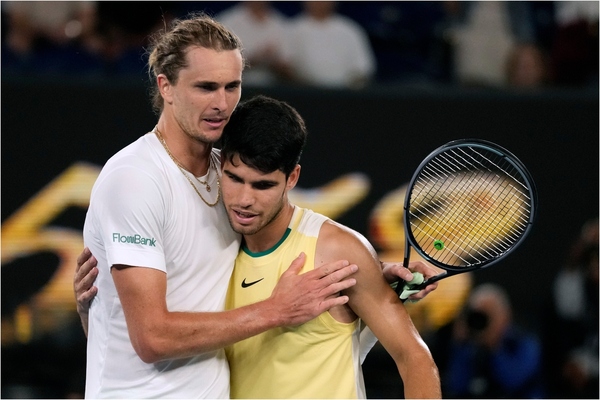 Alexander Zverev elimina a Carlos Alcaraz y avanza a Semifinales del Australian Open 2024