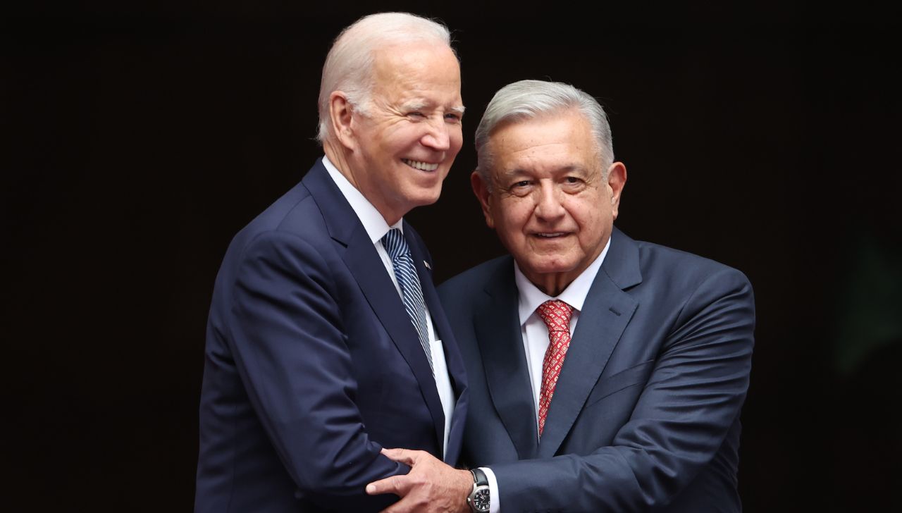 AMLO califica de «demagógica» postura de Biden de cerrar las fronteras