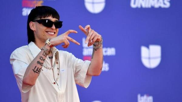 Peso Pluma ya rompió récord Guinness con sus corridos tumbados