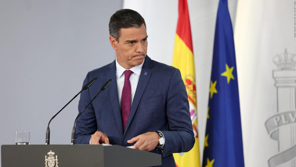 Pedro Sánchez decide seguir al frente del Gobierno español “con más fuerza si cabe”