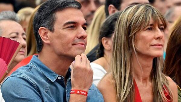 Organización que denunció a la esposa de Pedro Sánchez dice que se basó en noticias de medios