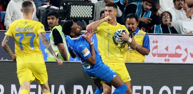 La reacción del equipo al ver la tarjeta roja de Cristiano Ronaldo
