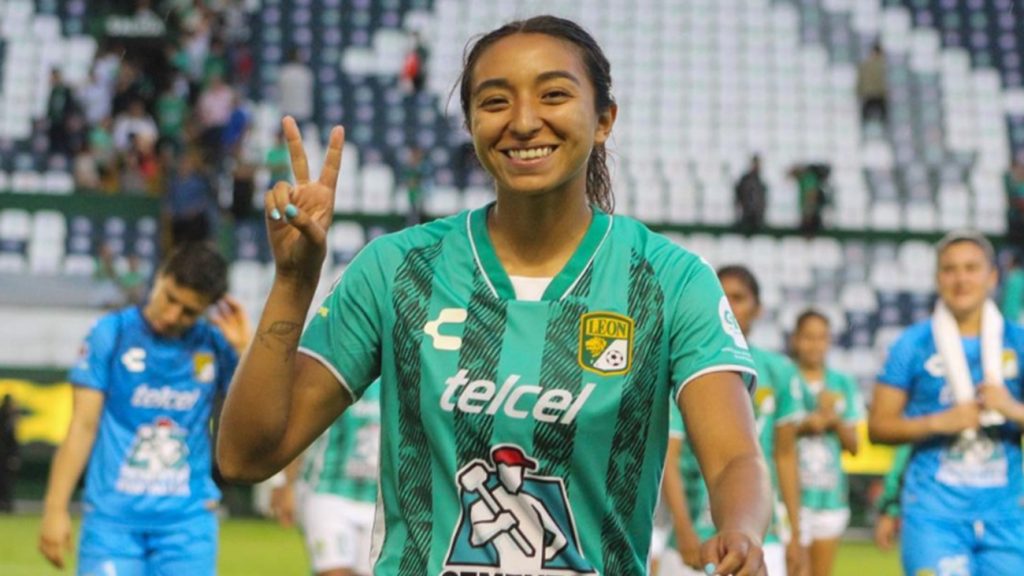 Ana Campa, Jugadora del León Femenil expone falta de atención Médica y administrativa