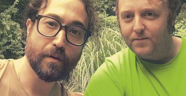 Lennon y McCartney, los hijos de los dos famosos Beatles, sacan juntos una canción