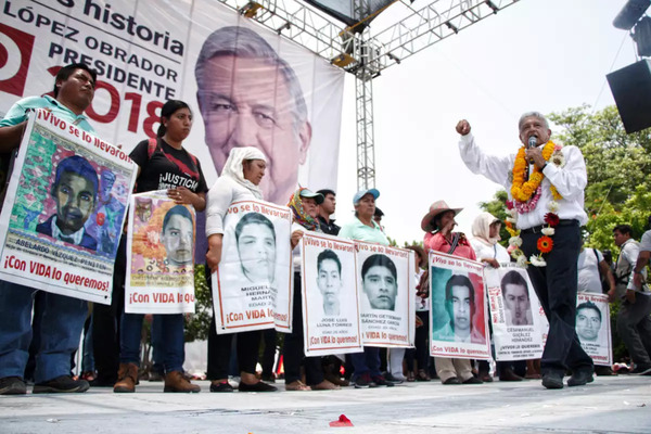 AMLO se reunirá con los padres de los normalistas de Ayotzinapa el 3 de junio