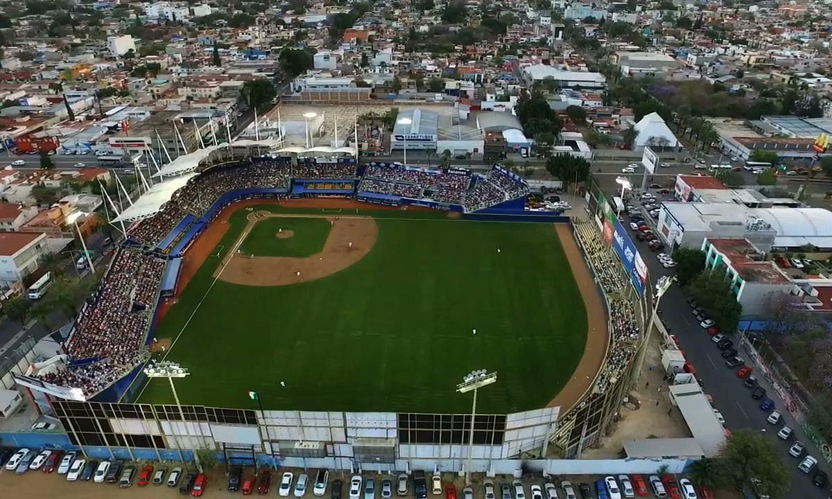 Guerreros de Oaxaca se une al 492 aniversario de Oaxaca de Juárez