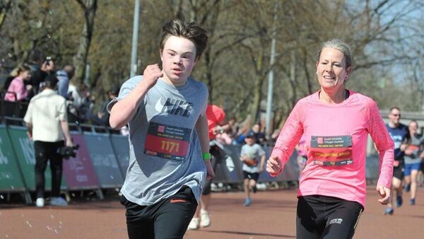 Lloyd Martin, el corredor más joven en completar un maratón con Síndrome de Down