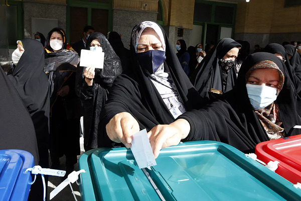 Irán celebrará elecciones presidenciales el 28 de junio tras la muerte de Raisí