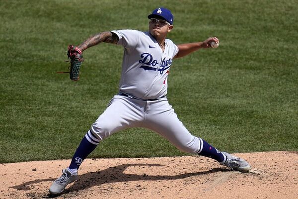 Pitcher Julio Urías no pisará la cárcel en EE.UU., pero tendrá libertad condicional de 36 meses