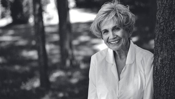 Alice Munro, Nobel de Literatura en 2013, murió a los 92 años