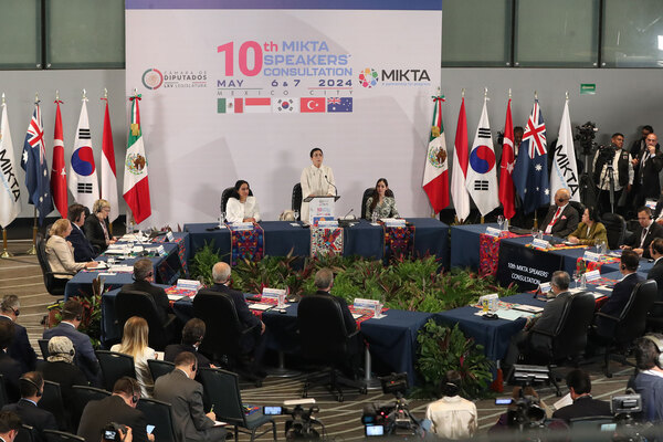 México pide a Indonesia, Turquía, Corea y Australia, fortalecer el multilateralismo