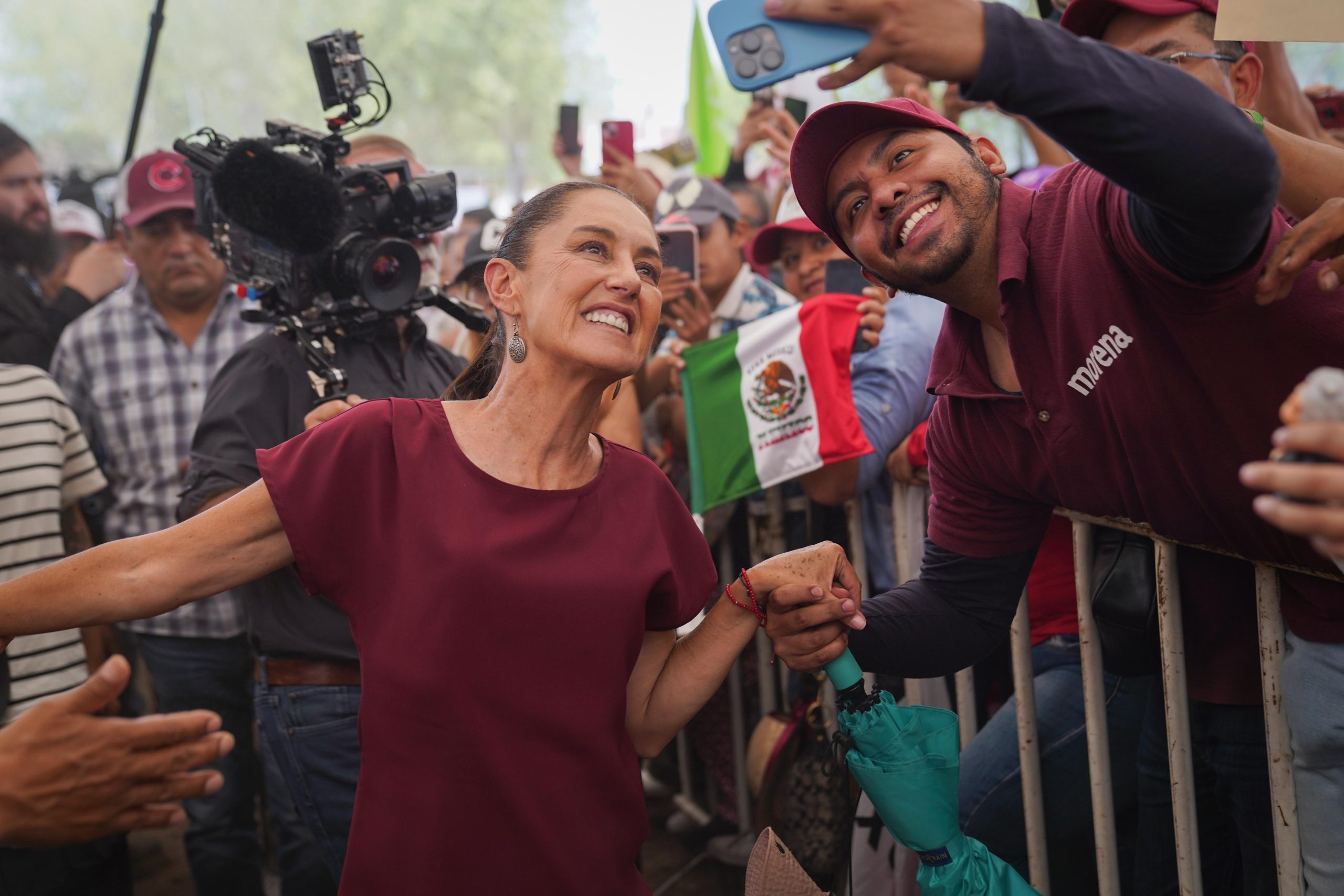 Claudia Sheinbaum anuncia apoyo en proyectos de transporte público, abastecimiento de agua y seguridad en Texcoco