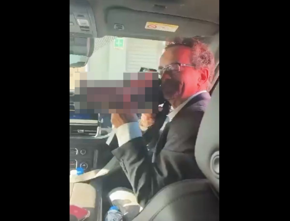 Embajador británico en México es destituido por apuntar con un rifle a miembro de la embajada