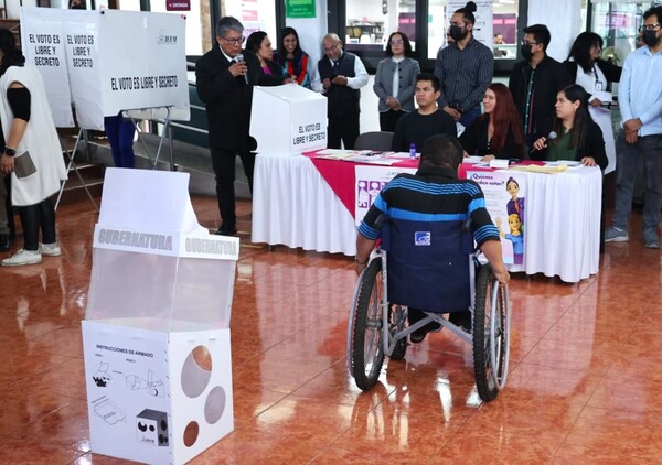 INE implementa mecanismos para garantizar el voto a personas con discapacidad y de la diversidad sexual