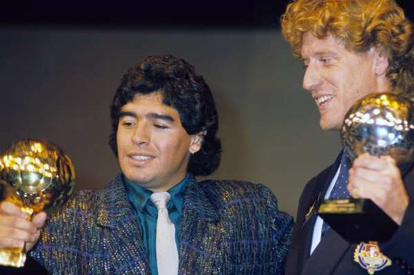Tras años desaparecido, subastarán el Balón de Oro de Maradona en México 86