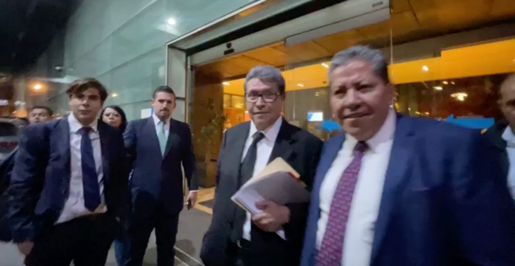 AMLO y Sheinbaum se reúnen con gobernadores de Morena en CDMX