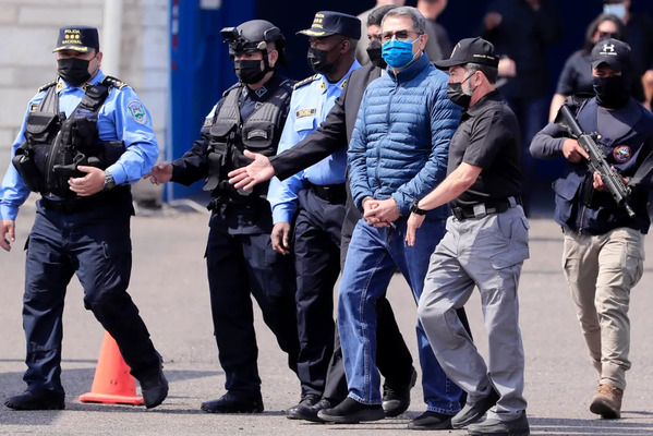 Expresidente de Honduras es condenado a 45 años de cárcel en Estados Unidos