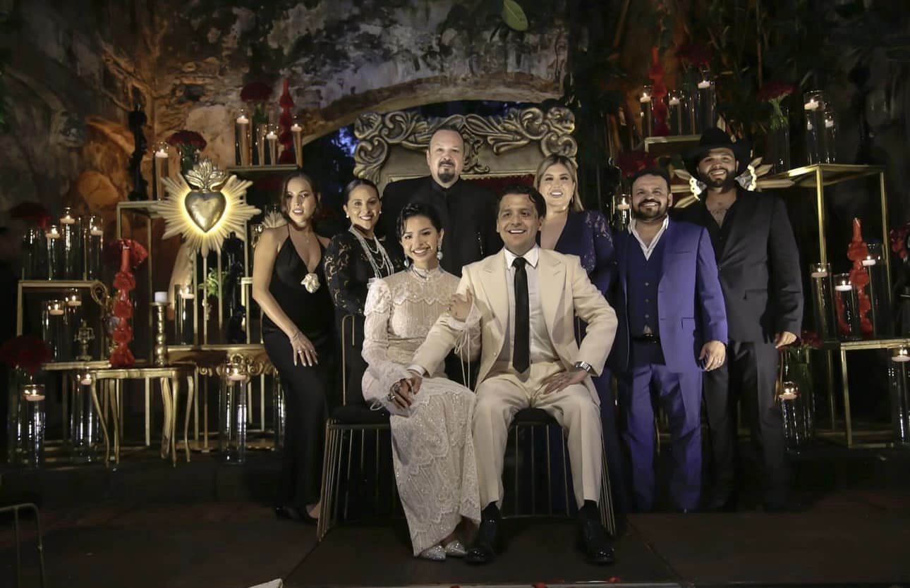 ¡Sí se casaron! Christian Nodal y Ángela Aguilar, marido y mujer
