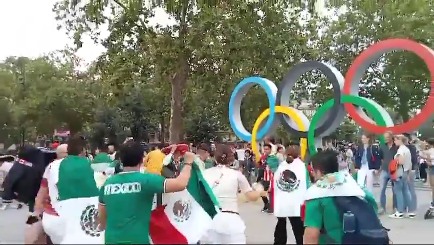Mexicanos bailan Payaso de Rodeo en Juegos Olímpicos de París 2024