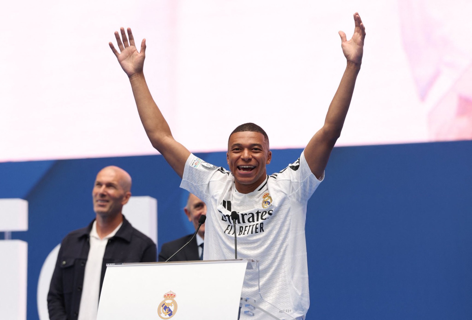 Kylian Mbappé es nuevo jugador del Real Madrid