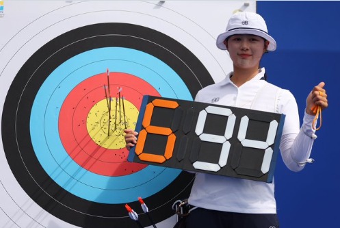 Lim Sihyeon establece récord mundial en tiro con arco femenino