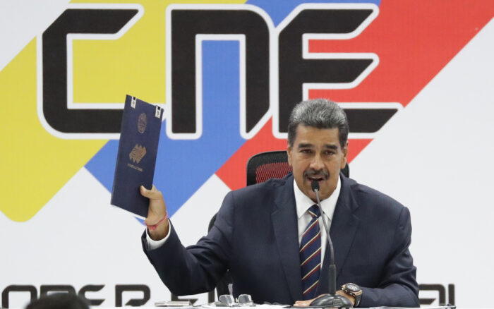EE.UU. ofrece amnistía a maduro a cambio de su renuncia