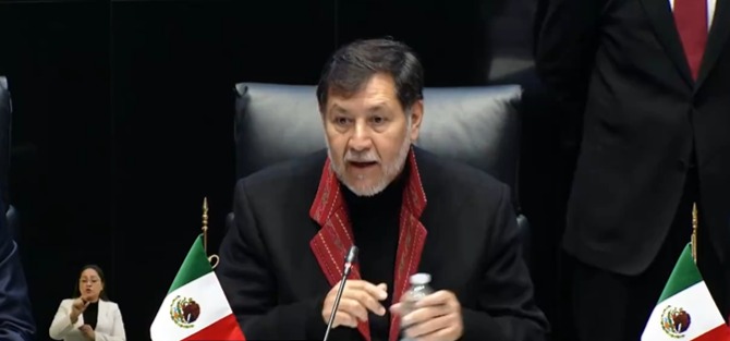 Toma protesta Gerardo Fernández Noroña como presidente de la mesa directiva del Senado