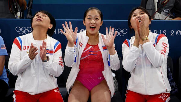 Atletas olímpicos de Corea del Norte no reciben smartphones gratis