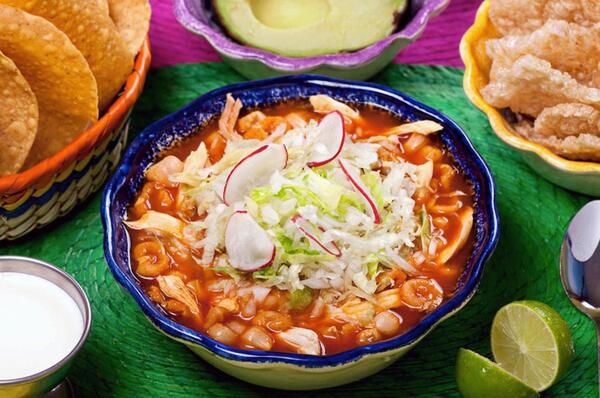 Pozole y cuatro comidas mexicanas más entre las 50 mejores sopas del mundo