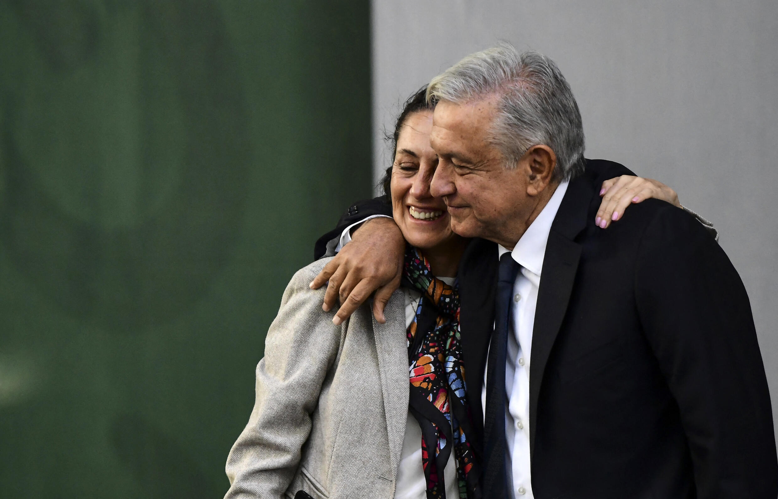 Asegura Claudia Sheinbaum que AMLO está entre los mejores presidentes de México