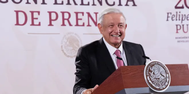 Pide AMLO tenerle amor al pueblo a nuevos políticos en su última conferencia mañanera