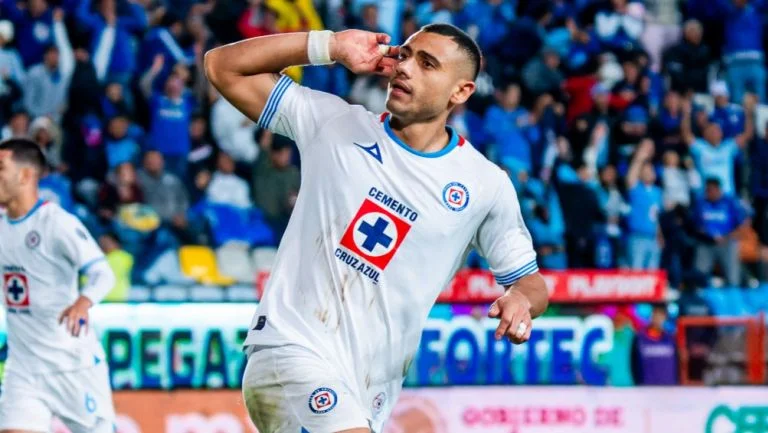 Golea Cruz Azul a Pachuca en el Estadio Hidalgo