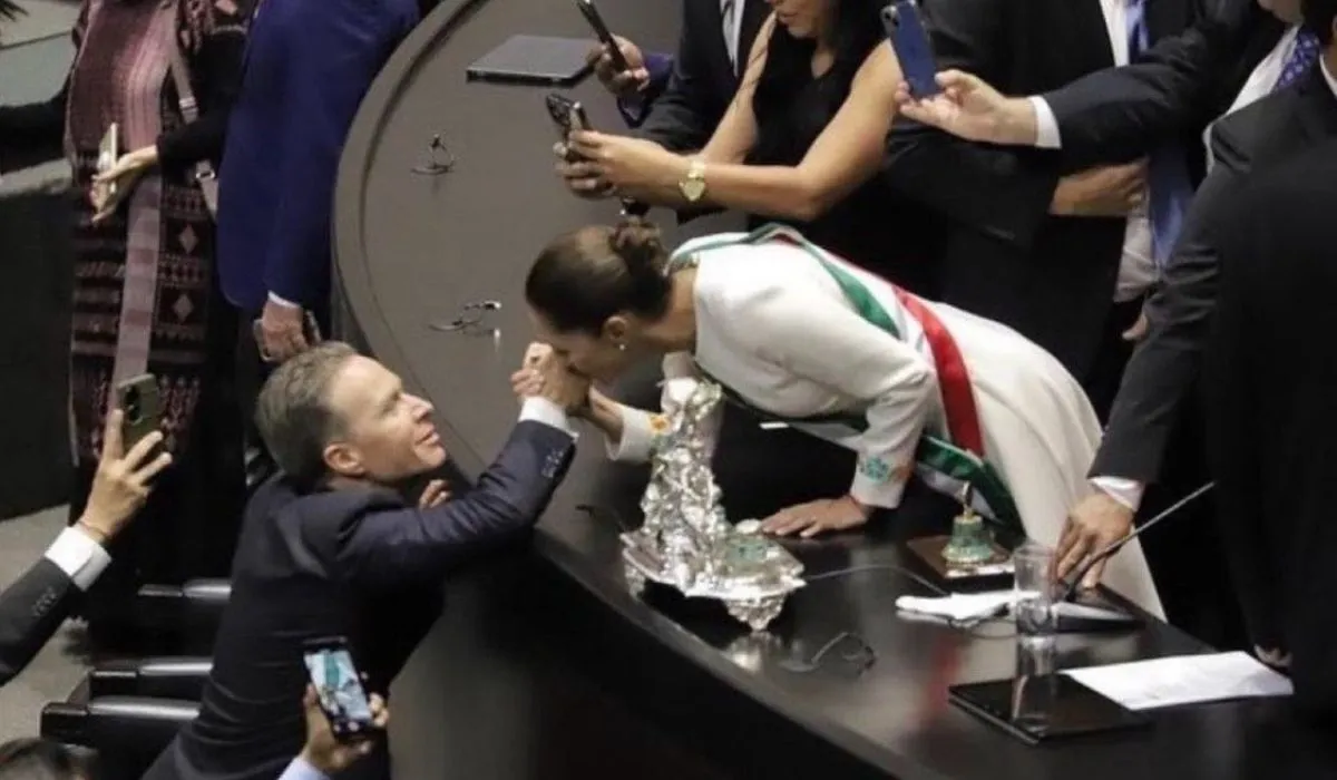 Defiende Sheinbaum beso a Manuel Velasco como acto de «reciprocidad»