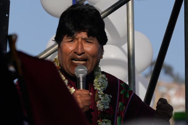 Fiscal de Bolivia cita a declarar a Evo Morales por presunto abuso de menor