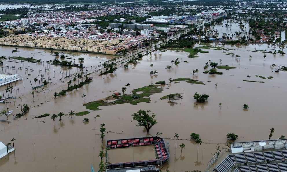 Suspenden clases en Guerrero tras el impacto de John; permanecen en alerta por depresión tropical «Once – E»