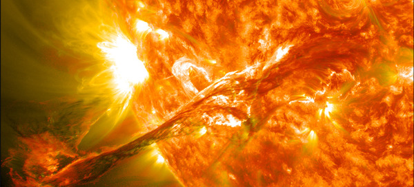 NASA capta una de las llamaradas solares de mayor intensidad