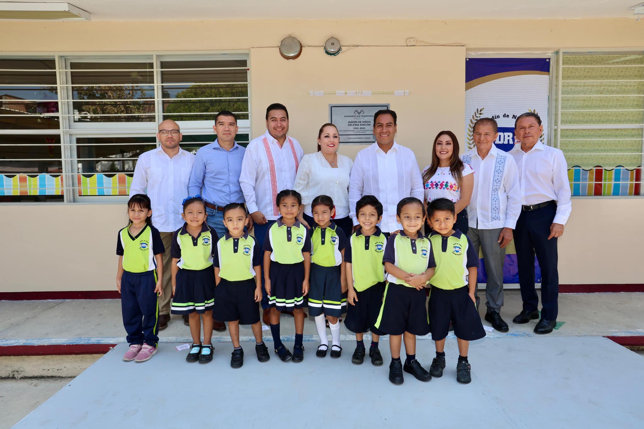 Gobernador Eduardo Ramírez celebra el Centenario del Kinder Delfina Rincón y anuncia mejoras para la Institución