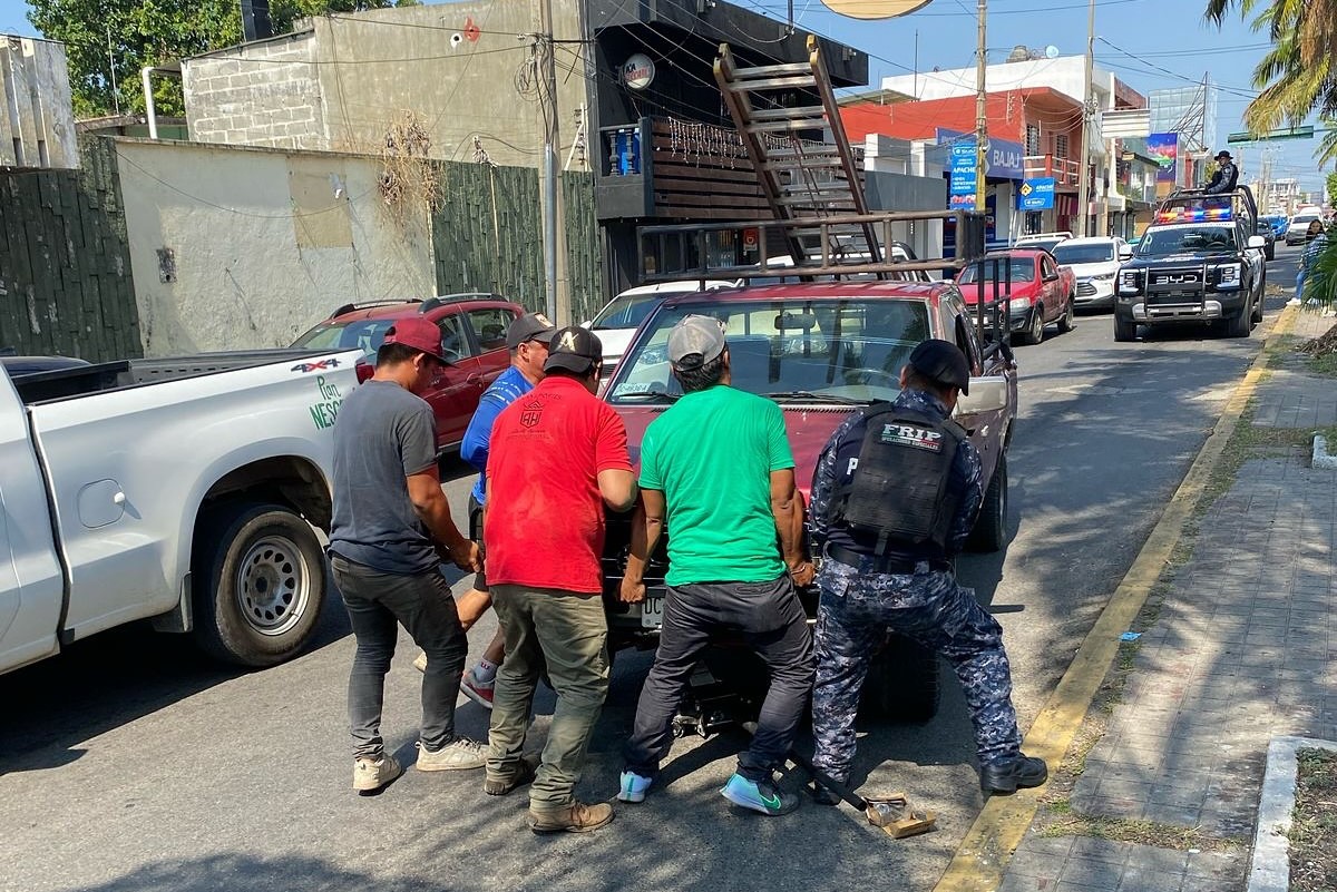 SSP brinda auxilio y abanderamiento vial en Tapachula y Tonalá