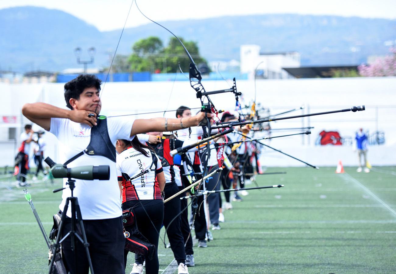 Arqueras y arqueros chiapanecos buscan marca para acudir a Nacionales Conade 2025