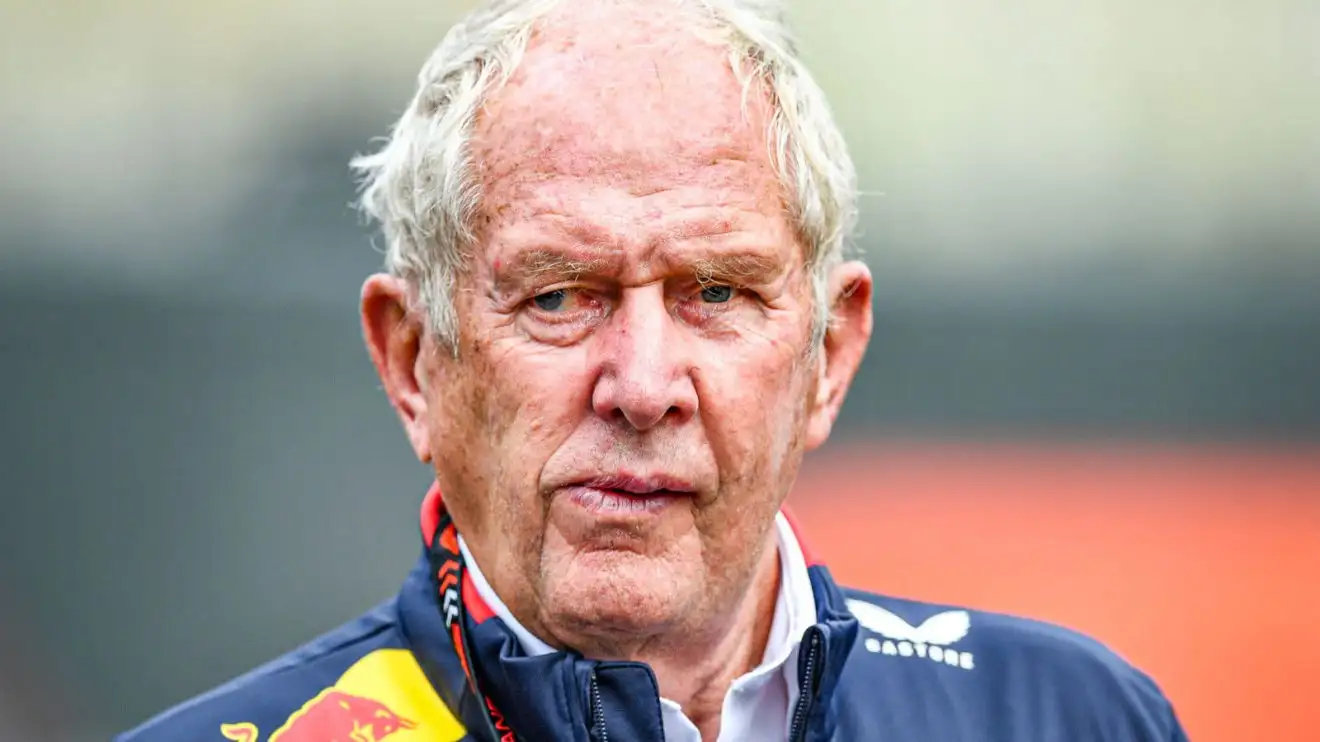 Helmut Marko asegura que el ambiente en Red Bull mejoró tras la salida de Checo Pérez