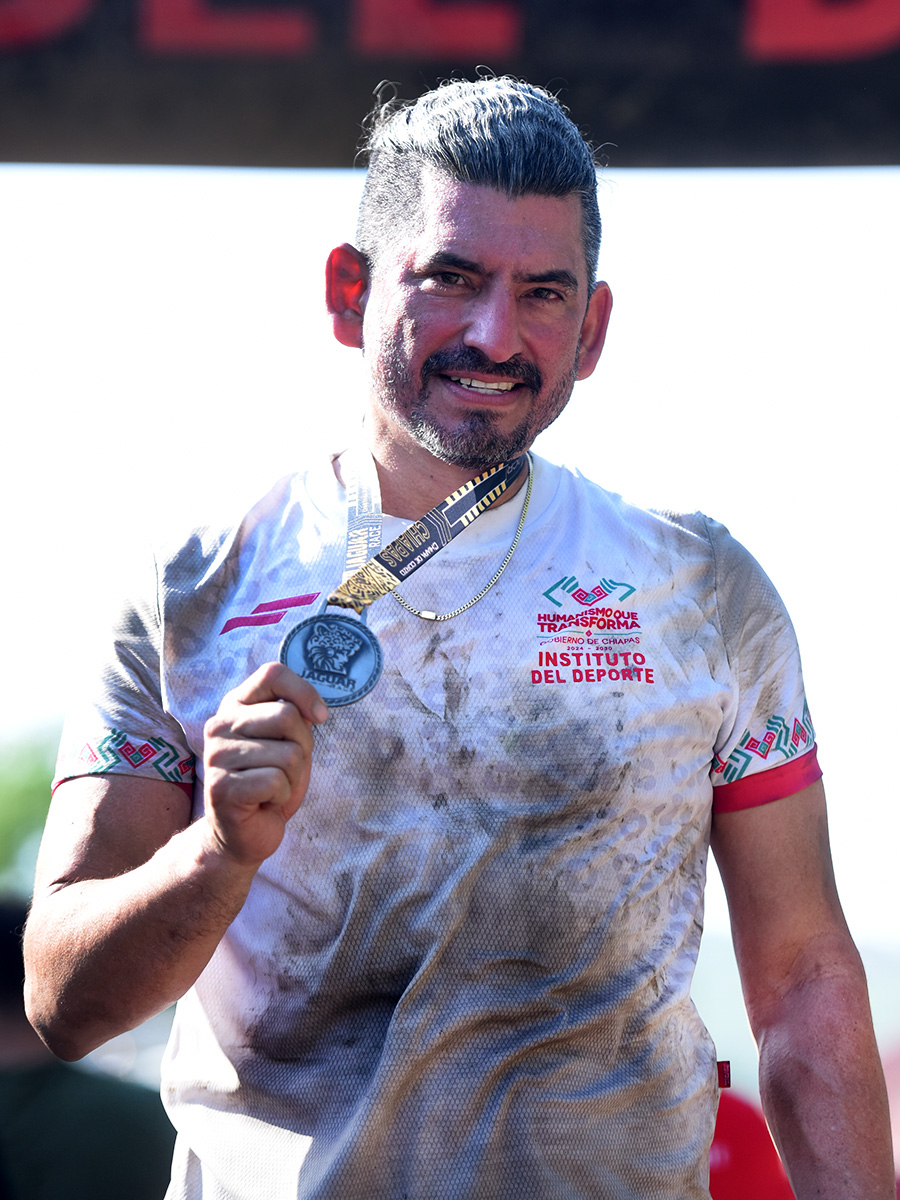 Más de 400 atletas desafiaron la Jaguar Race OCR de 5 kilómetros