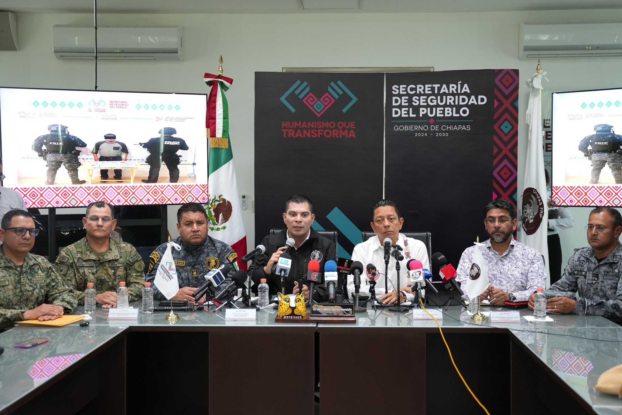 Jorge Llaven, Óscar Aparicio y Fuerza Armada, informan sobre detención de células delictivas