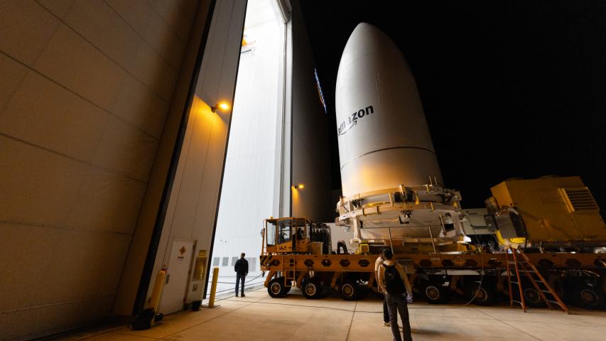 Amazon se prepara para lanzar sus primeros satélites para internet