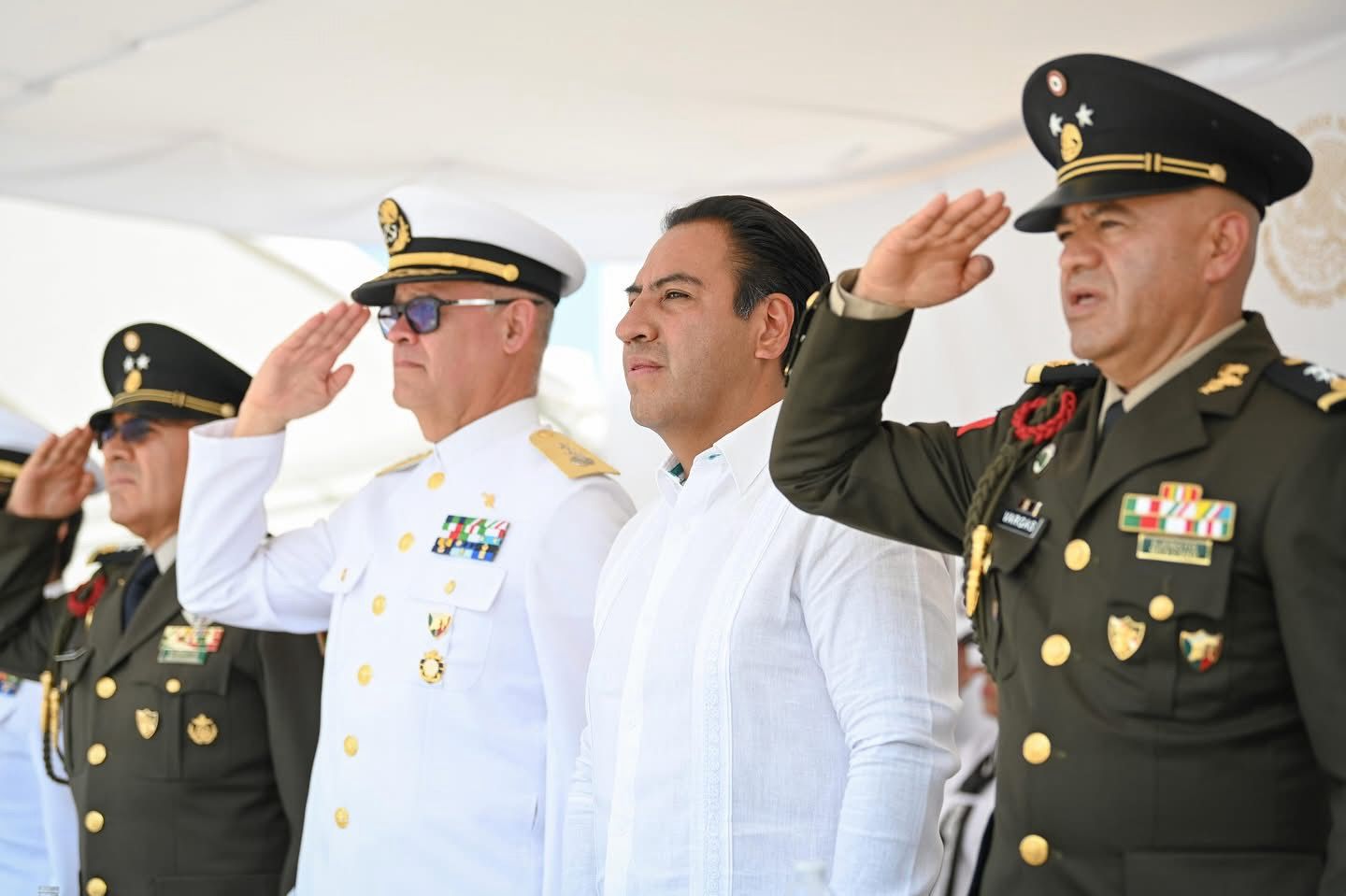 Asiste Eduardo Ramírez a ceremonia conmemorativa por el CXI Aniversario de la Gesta Heroica del Puerto de Veracruz