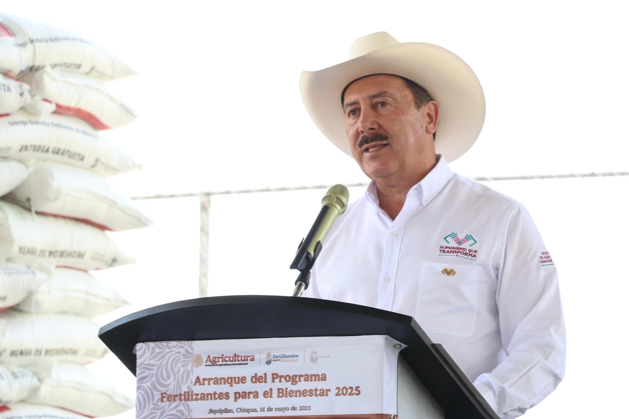 Gobiernos Federal y Estatal impulsan al campo con entrega directa de fertilizantes