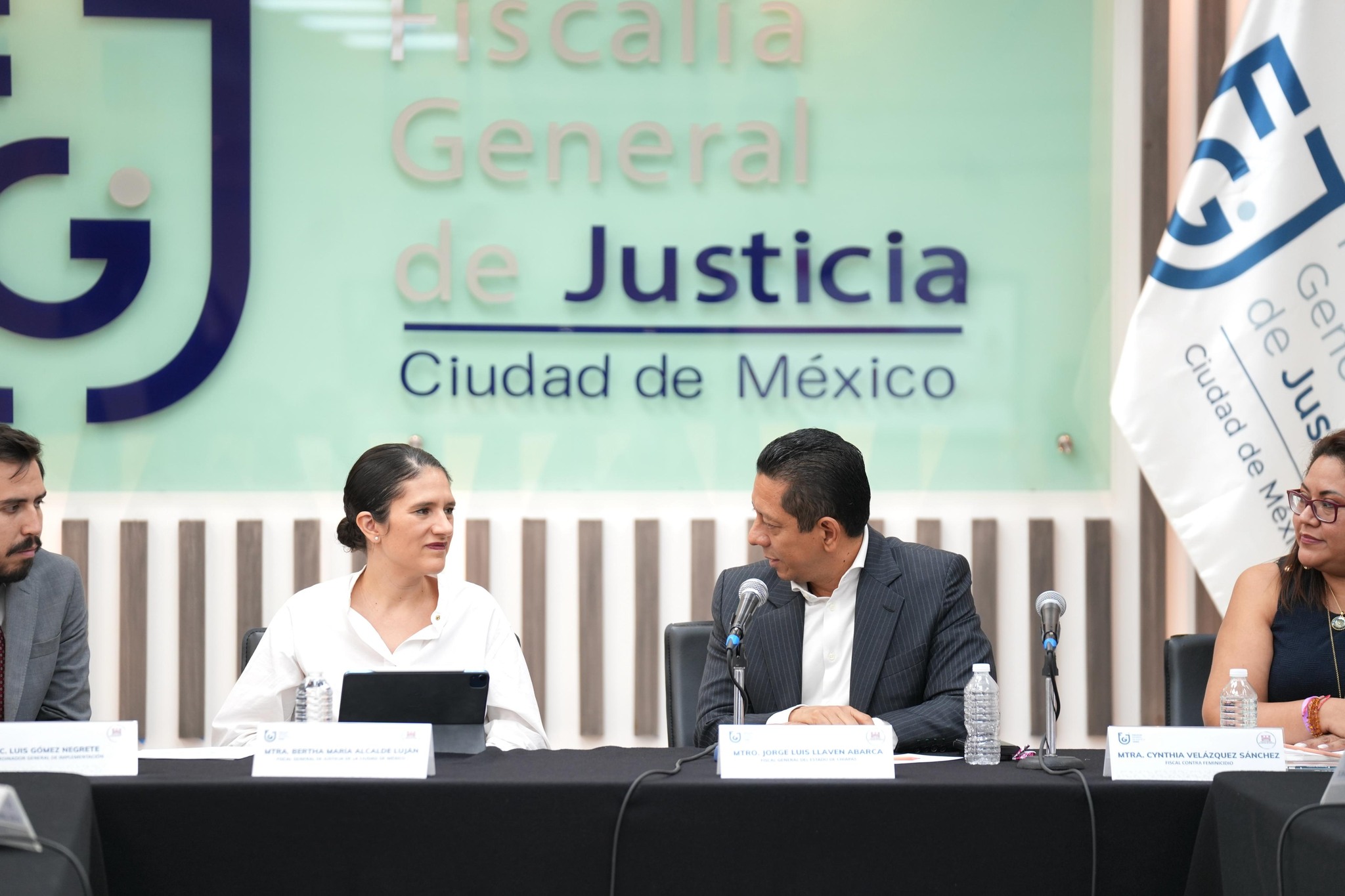 Jorge Llaven y Bertha Alcalde fortalecen lazos de comunicación y coordinación a favor de la procuración de justicia