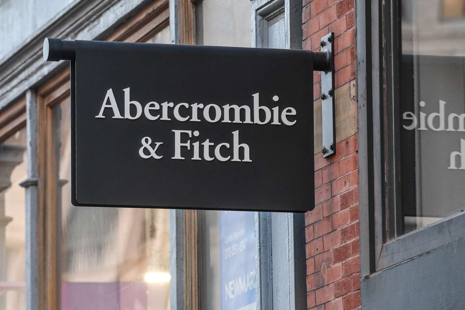 Abercrombie & Fitch estima impacto de 50 millones de dólares por aranceles de EU