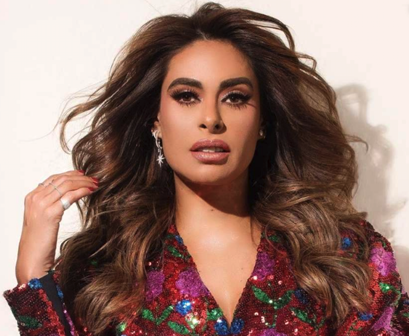 Galilea Montijo de paseo con sus suegros