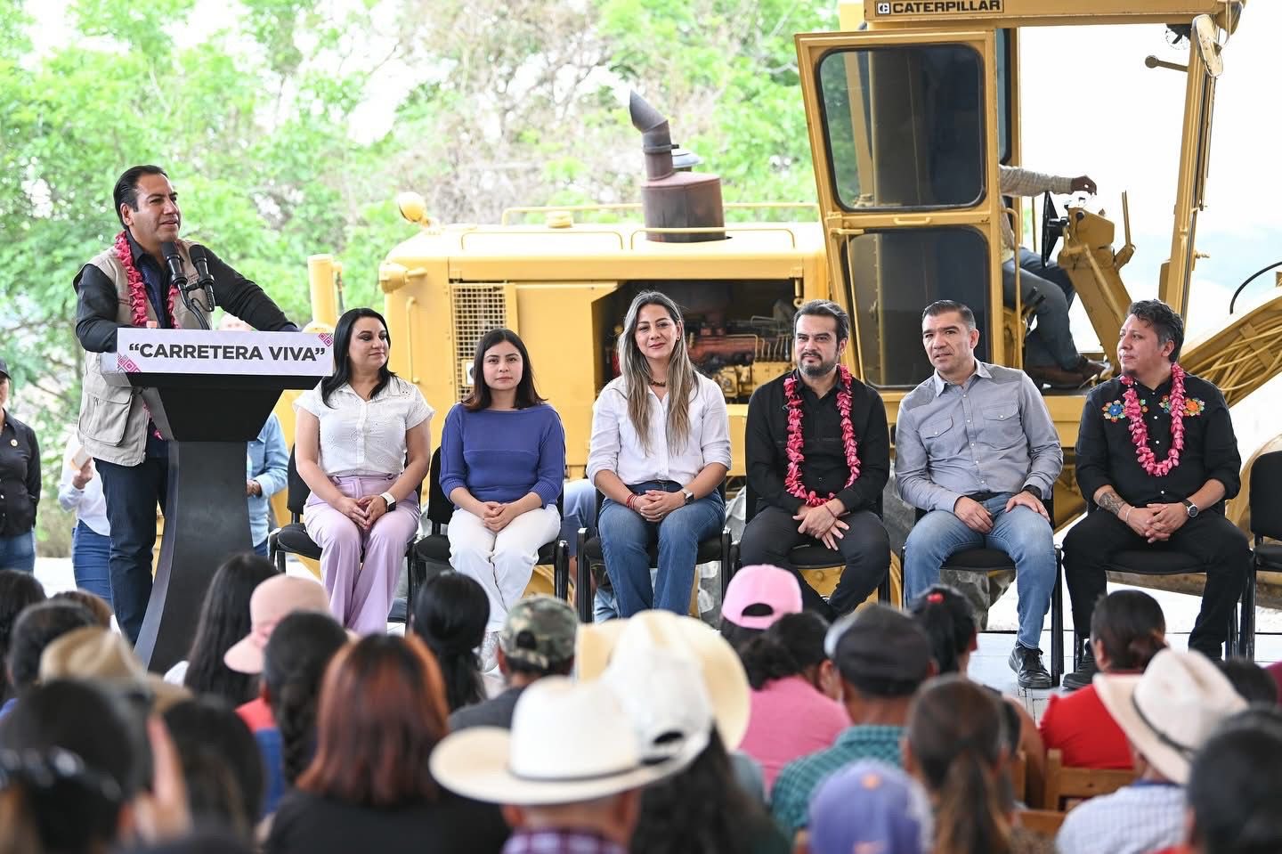 Eduardo Ramírez impulsa infraestructura carretera y alfabetización en La Independencia