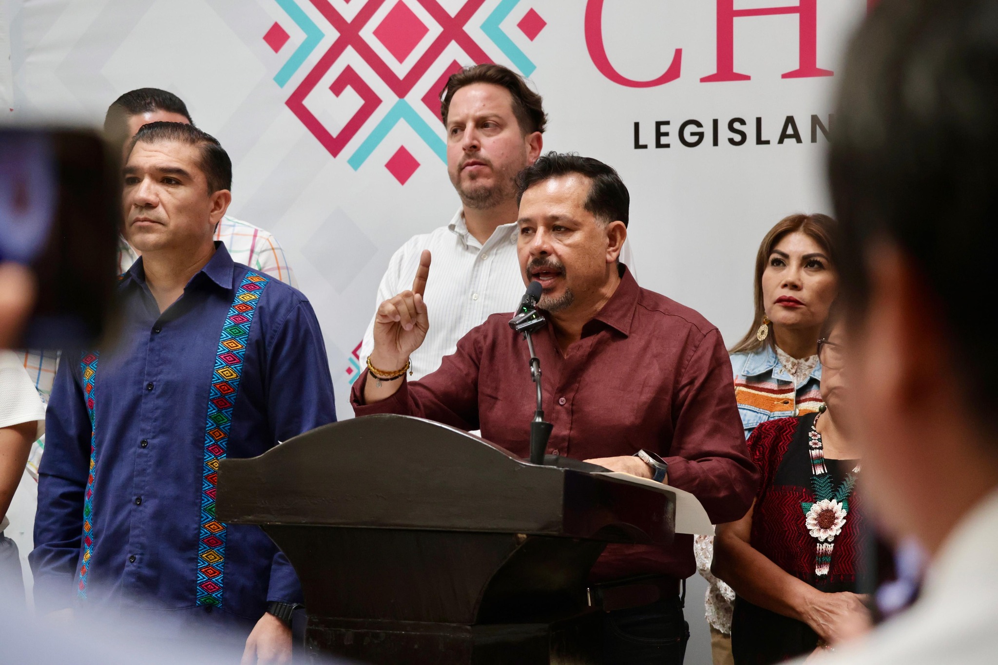 Congreso rechaza cualquier tipo de violencia y respalda la posición